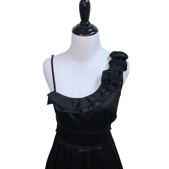 Speechless Women's One Shoulder Dress Size Jr 7 NWT Satin Black Floral Applique - Picture 2 of 9